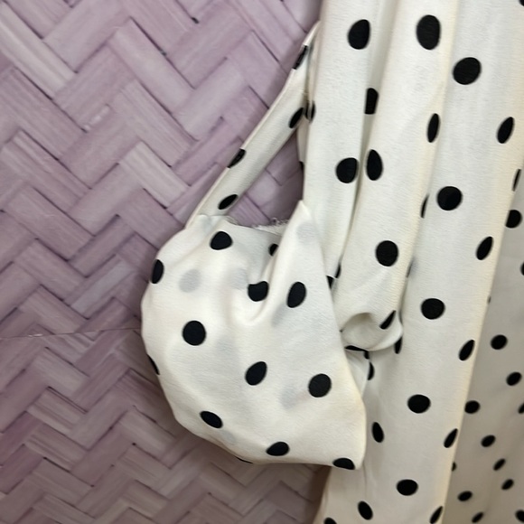 EXPRESS The Portofino Shirt Polka Dot, medium blouse, white and black, brand new - Picture 6 of 7